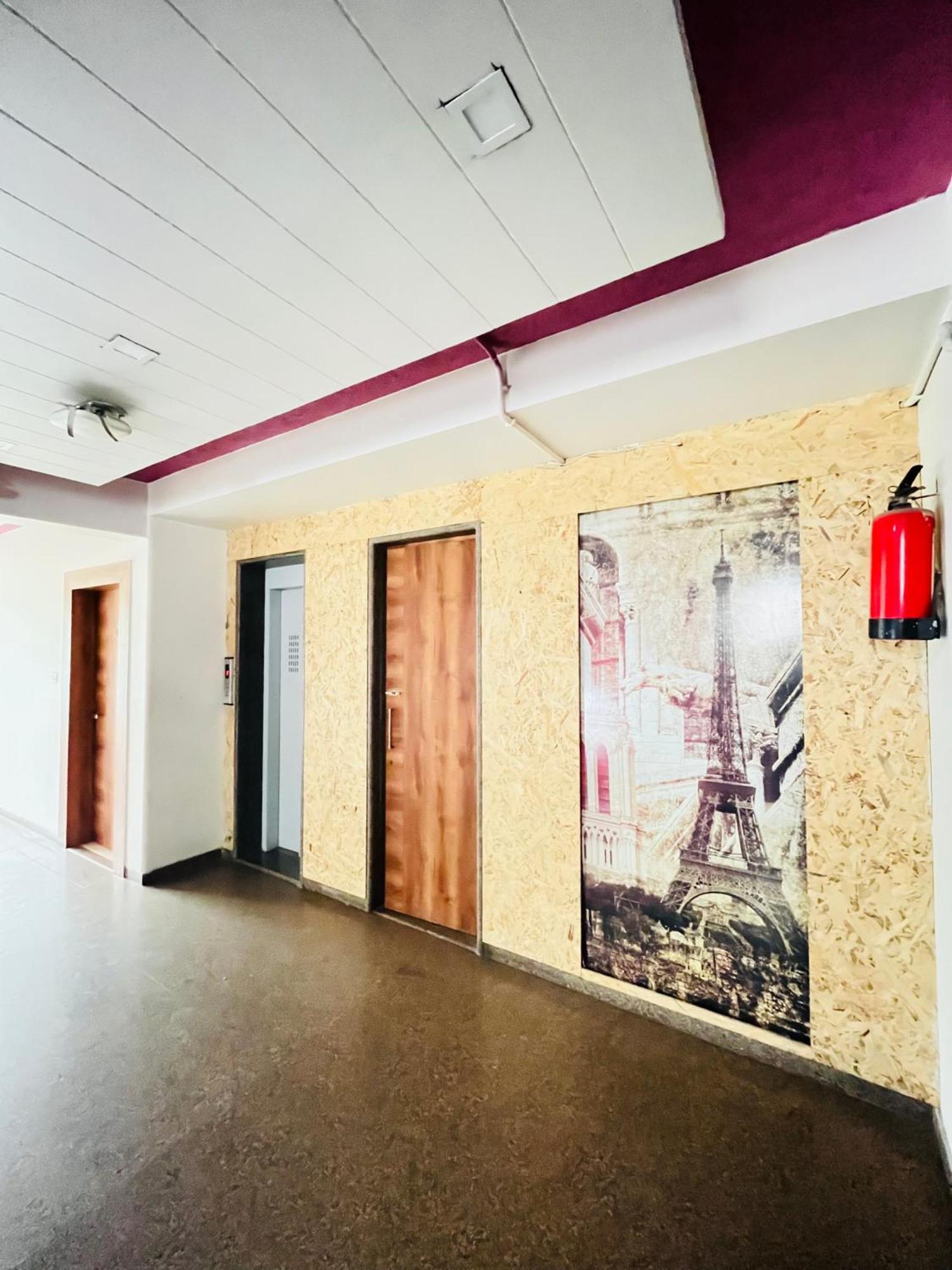 Metro Hotel Nathdwara , 500Mtr 10Min Walking From Shreenathji Temple 966O9O1Oo6 Exterior photo